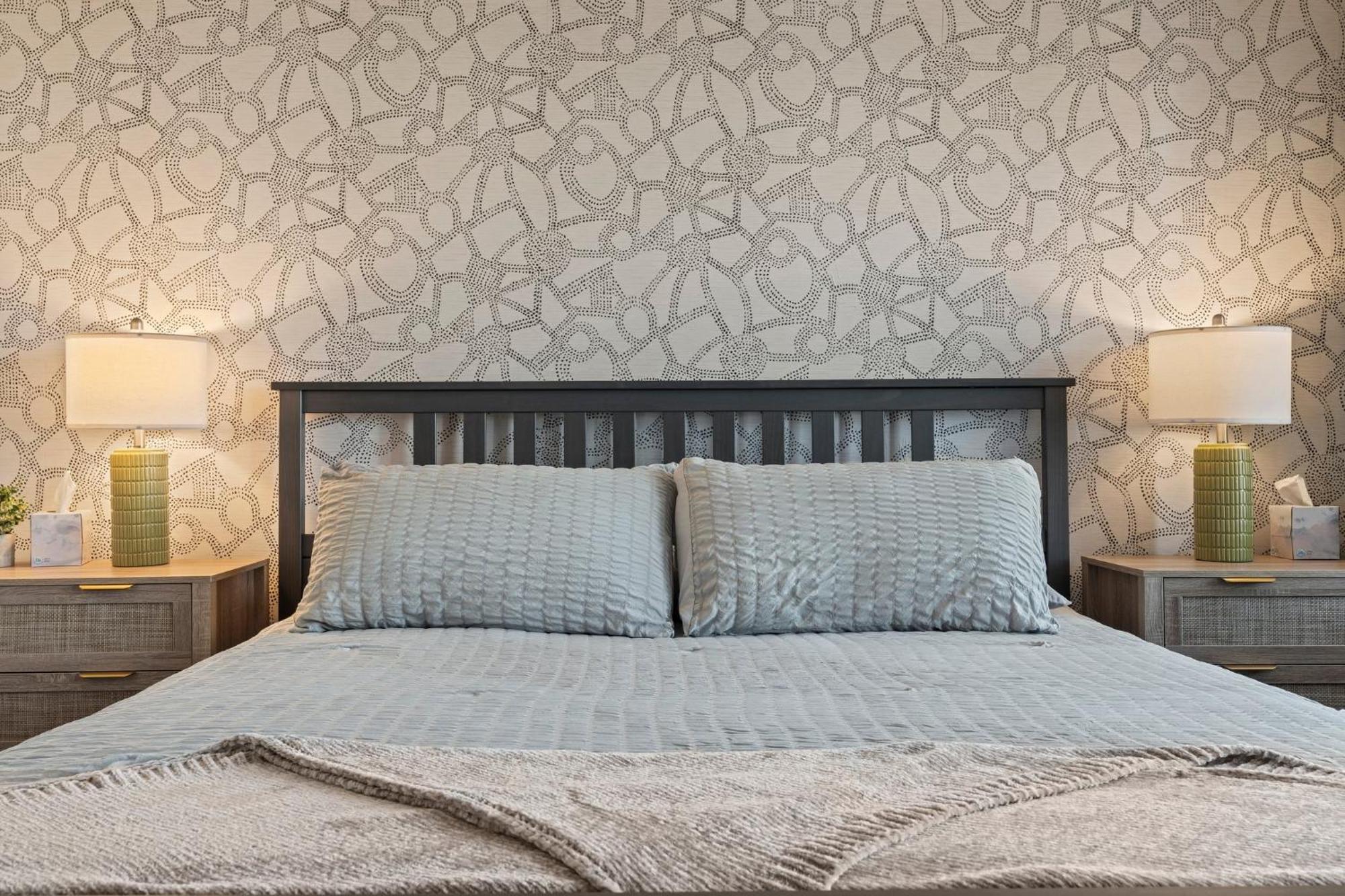 Holiday home Uptown Gem! A Family Free Early Check-in! *